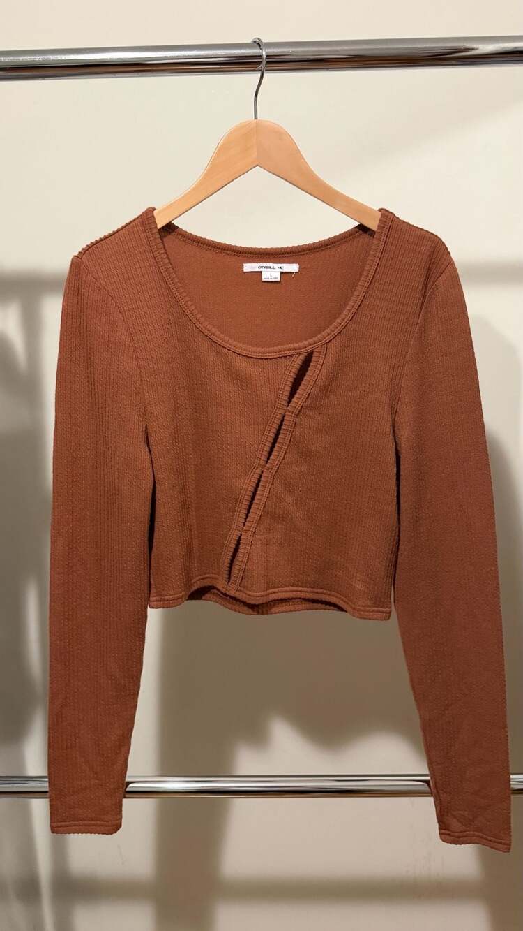 O'Neill Ribbed Long Sleeve Cutout Crop Top in Burnt Orange